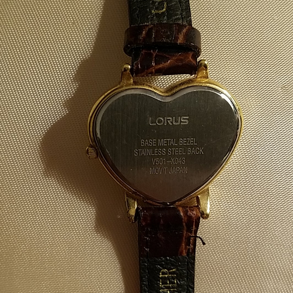 Vintage Lorus Disney Minnie Mouse Watch - Picture 3 of 4